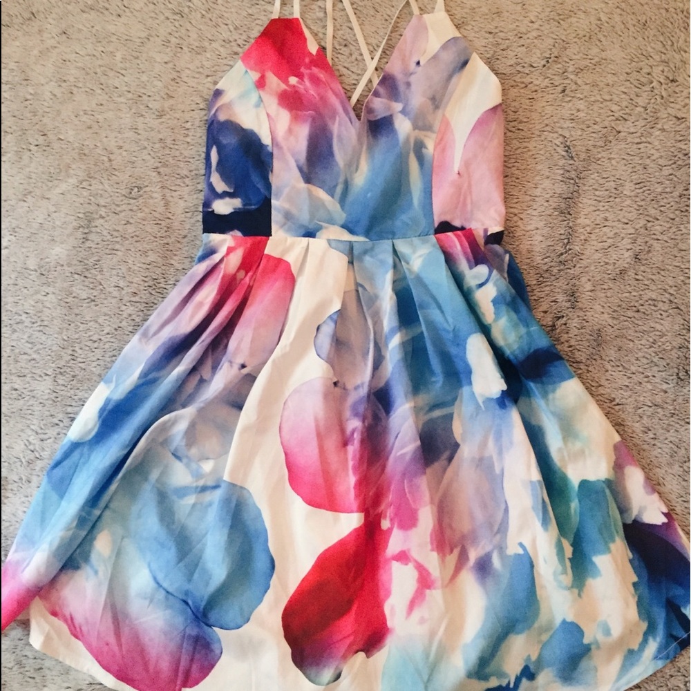 NEW Floral Flowy Dress
